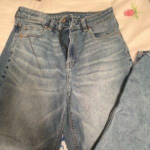 American Eagle Mom Jeans